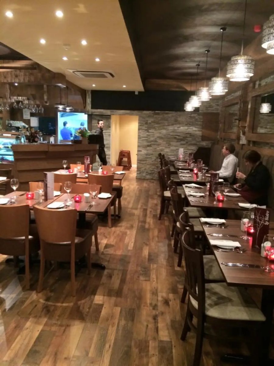 La Bistro Mediterranean Kitchen